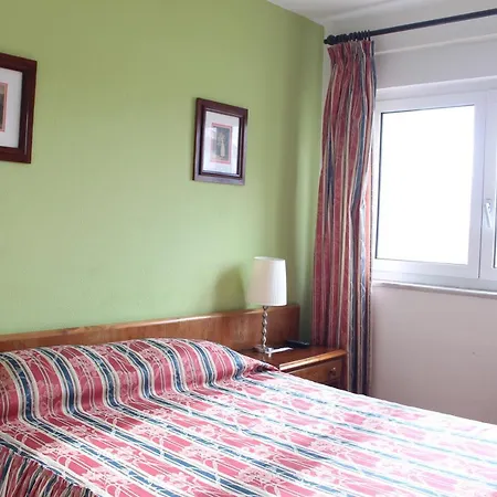 Mafra Guest House 3*