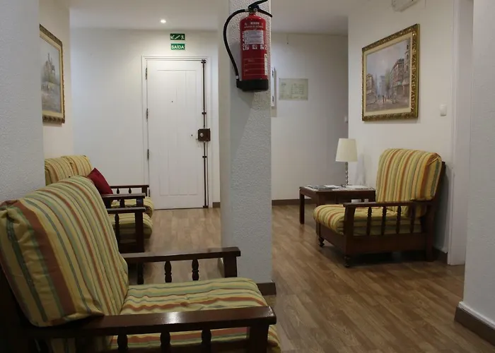 Mafra Guest House 3*